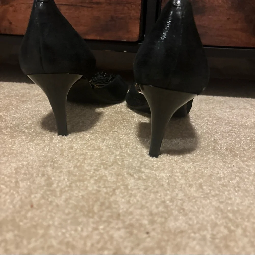 Alex Marie women’s Black Peep-Toe Heels with Floral Accent - Picture 7 of 9